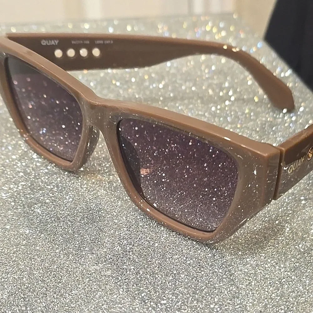 Quay Australia No Apologies‎ Sunglasses- Doe/Brown